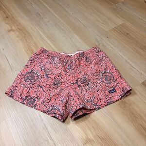 Floral Women's Shorts - Pink